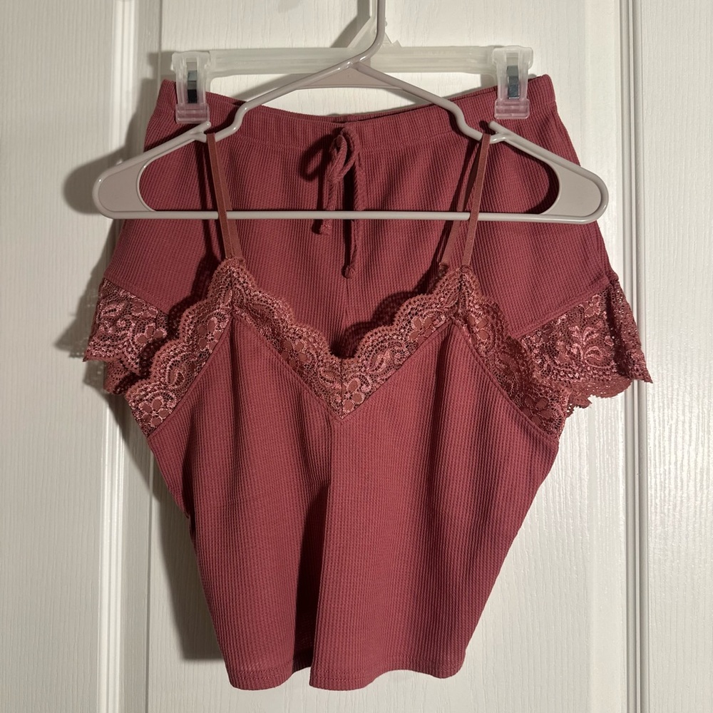 Super cute women’s size medium pajama set! Brand new without tags!
